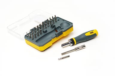 Викрутка реверсивна з бітами CrV у кейсі 30шт СИЛА