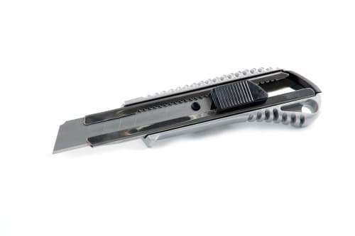 Ніж висувний 18мм металевий, обгумований корпус, автозамок СИЛА