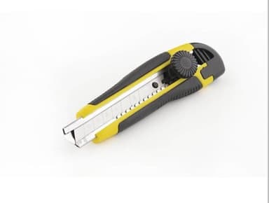 Ніж висувний 18мм обгумований корпус, гвинтовий замок СИЛА