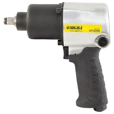 SIGMA Гайковерт  пневматичний зміцнений 1/2 640Нм 141л/хв 6 бар з насадками і масленкою 10шт (кейс)