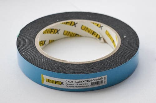 Стрічка клейка двостороння на вспіненій основі 19мм*5м чорна UNIFIX