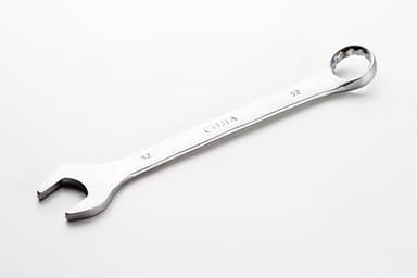 Ключ ріжково-накидний CrV 32мм СИЛА