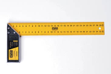 Кутник будівельний 300мм (сталевий) СИЛА