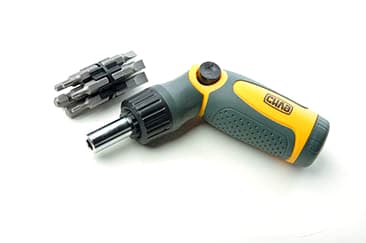 Викрутка реверсійна CrV з комплектом насадок (12 бит) (з вигином) СИЛА